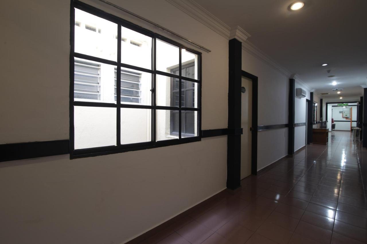 G City Hotel Teluk Intan Eksteriør billede