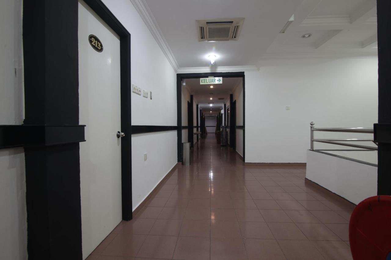 G City Hotel Teluk Intan Eksteriør billede