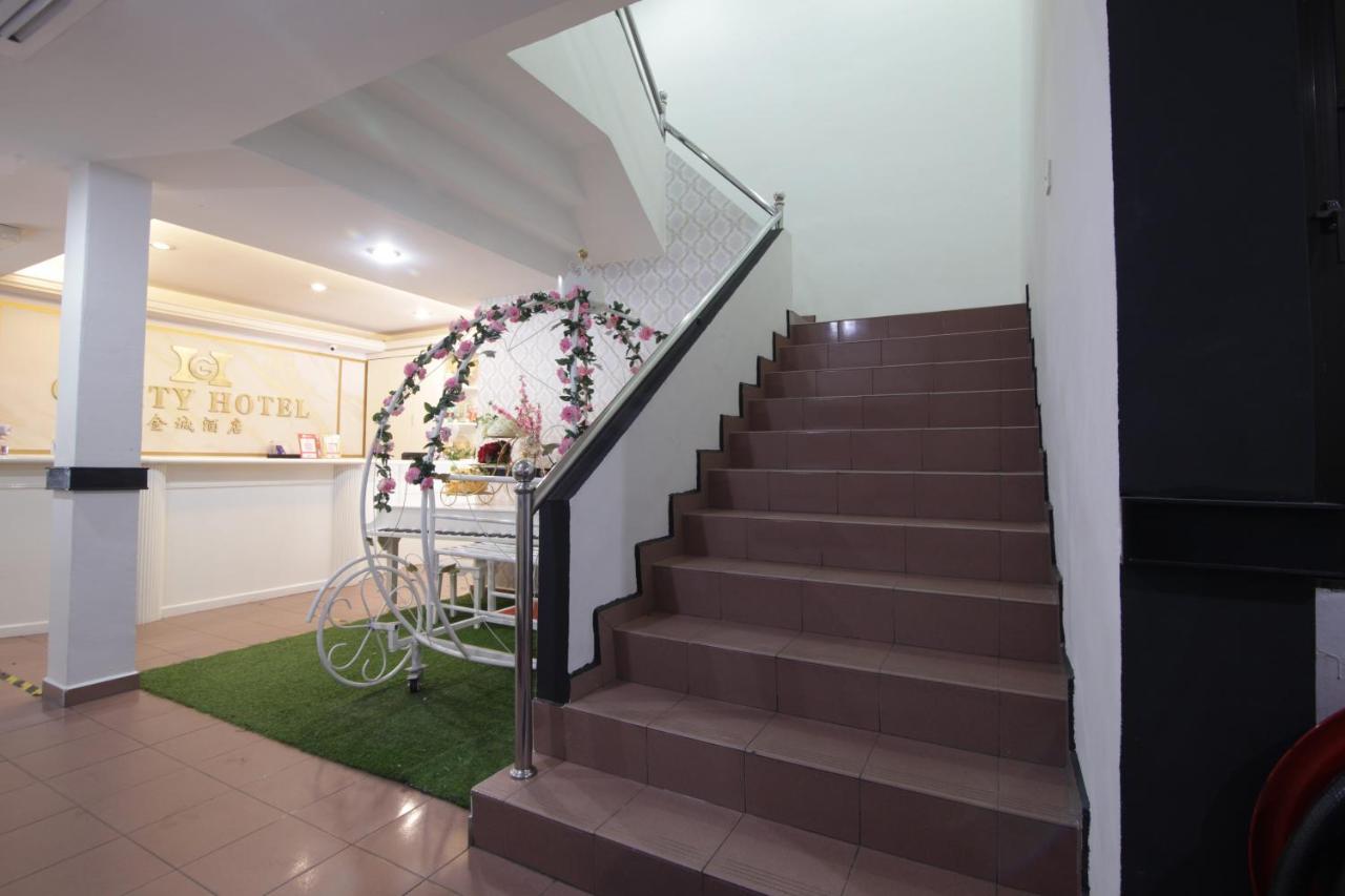 G City Hotel Teluk Intan Eksteriør billede