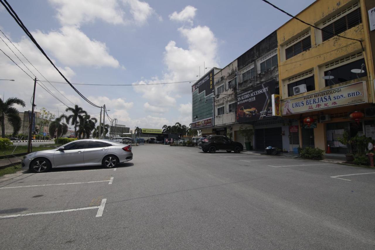 G City Hotel Teluk Intan Eksteriør billede