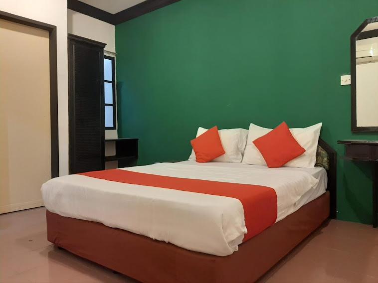 G City Hotel Teluk Intan Eksteriør billede