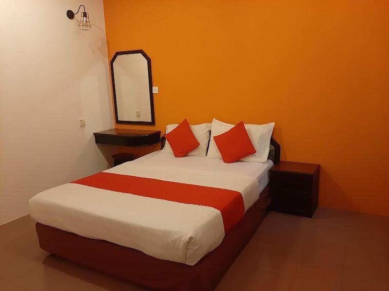 G City Hotel Teluk Intan Eksteriør billede